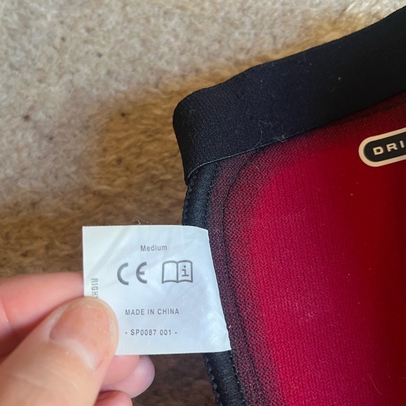 NIKE Dri-Fit Shinguards - Picture 4 of 4